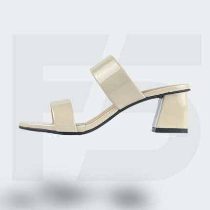 Diva Valentina | 2.5" The Right Balance Block Heel | Off-White